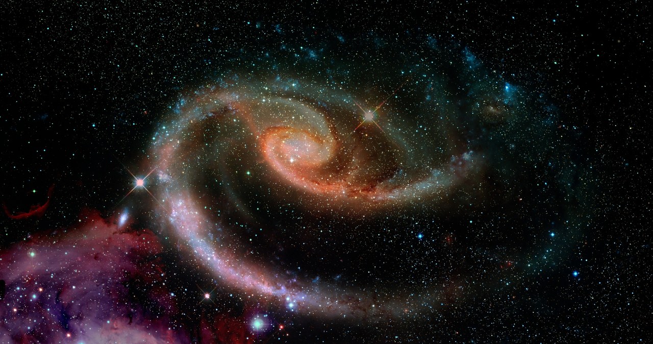 Kosmos wciąż zadziwia naukowców - galaktyki bez ciemnej materii? /123RF/PICSEL