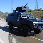 Kosowo i Serbia na granicy konfliktu. O co chodzi?