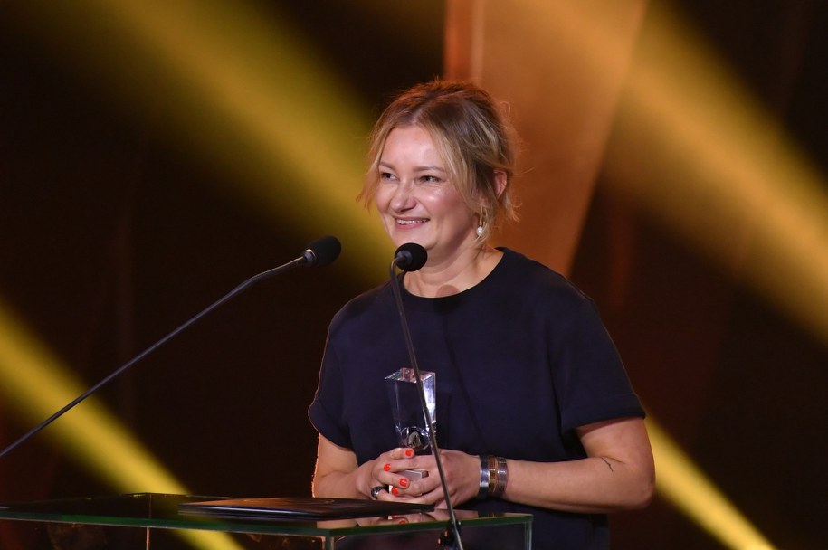 Kostiumograf Marta Ostrowicz odebrała nagrodę za kostiumy do filmu "Najmro. Kocha, kradnie, szanuje" / 	Adam Warżawa    /PAP