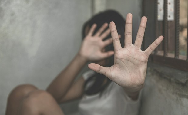 Koszmar 12 dzieci w rodzinie zastępczej. Były bite i maltretowane