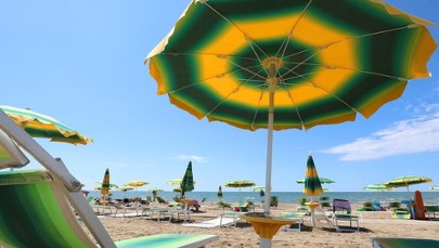 Koszmar na plaży. Chłopak zginął, kopiąc dół w piasku