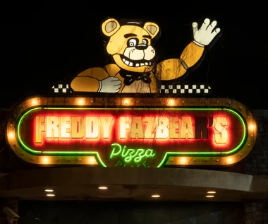 Koszmar powraca w mikołajkowy weekend. Dobra odskocznia od świątecznych produkcji?