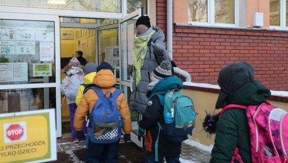 Koszmar w szkole w Głogowie. Matka ucznia i prokuratura zabierają głos po szarpaninie