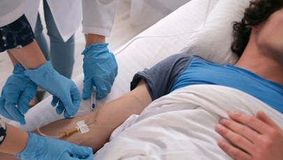 Koszmarna pomyłka policji. Rodzina opłakiwała syna, który przeżył wypadek