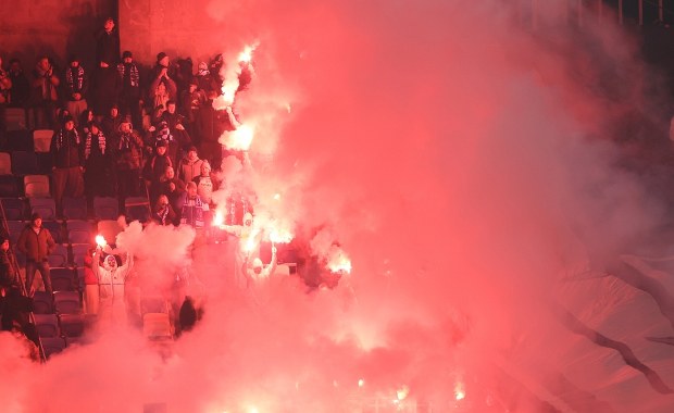 Koszmarna pomyłka w Ekstraklasie. Uczczono minutą ciszy piłkarza, który był na trybunach 