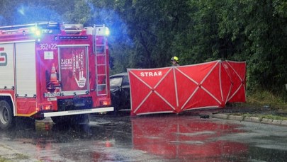 Koszmarny wypadek. Ciało leżało na jezdni, przejechało po nim kilka aut 
