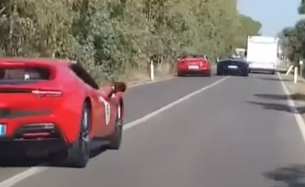 Koszmarny wypadek ferrari i lamborghini na Sardynii. W aucie miliarder i aktorka 