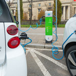 Koszt jazdy samochodem elektrycznym porównywalny z autem spalinowym