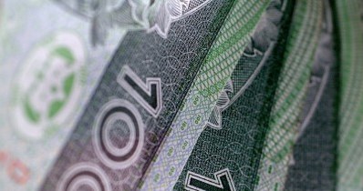 Koszt nowego kredytu mieszkaniowego w złotych wciąż spada /&copy; Bauer