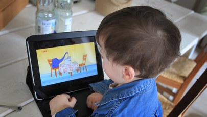 Kosztowna opieka nad dzieckiem. Trudna sytuacja wielu brytyjskich rodzin