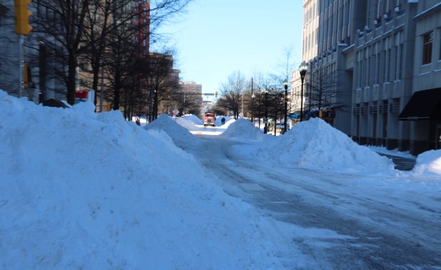 Kosztowna zima. Straty po śnieżycy w USA szacuje się na kilka miliardów dolarów!