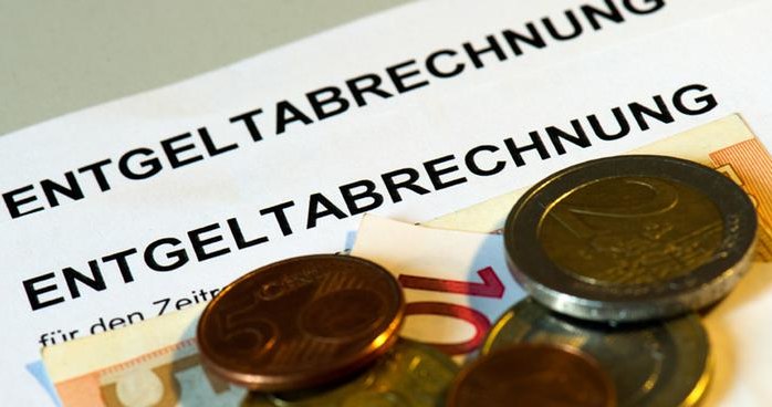 Koszty pracy w Niemczech podskoczyły w 2015 roku prawie dwukrotnie więcej niż w strefie euro /Deutsche Welle