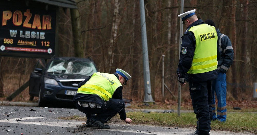 Koszty wypadków są ogromne. Dlatego trzeba inwestować w drogi /Piotr Jędzura /Reporter