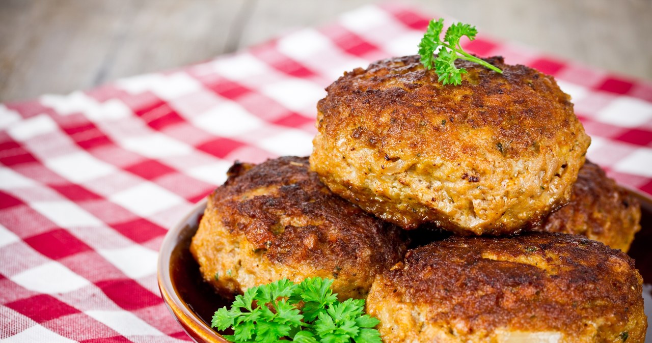 Kotlety mielone po śląsku nie mają sobie równych. /123RF/Picsel, 123RF/Picsel /Pixel