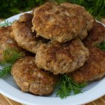 kotlety mielone Kotlety mielone z dodatkiem kurek. Ten smak zachwyci całą rodzinę