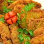 Kotlety w panierce curry to klasyka z aromatycznym twistem. Będą wyśmienite na niedzielny obiad