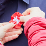 Kotylion na 11 listopada to pomyłka. Polski symbol to coś zupełnie innego