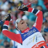 Radość Marit Bjoergen po przkroczeniu lini mety.