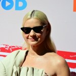 najnowsze trendy Kożuchowska postawiła na klasykę w luksusowym wydaniu. Jej okulary przeciwsłoneczne dodają wdzięku i łagodzą rysy twarzy