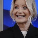 Kożuchowska rzuciła się w kartony na streamie. Karolak ruszył z pomocą