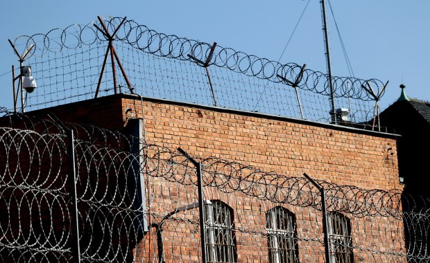 Kradli luksusowe auta, wśród łupów bmw chińskiej ambasady