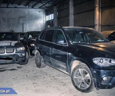 Kradli najnowsze BMW. Odzyskano auta za 3,5 mln zł!