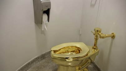 Kradzież złotego klozetu. "Niewykluczone, że złodzieje go przetopią"
