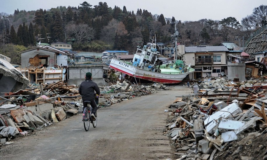 Krajobraz po trzęsieniu ziemi i tsunami w 2011 r. (zdjęcie archiwalne) /AFP PHOTO/ROSLAN RAHMAN /East News