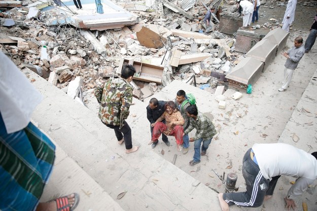 Krajobraz po trzęsieniu ziemi w Katmandu /Narendra Shrestha /PAP/EPA