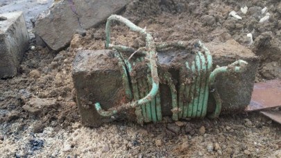 Krajowa "szesnastka" zablokowana. Przy moście znaleziono trotyl