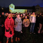 Kraków: 2,5 tys. osób czuwało pod oknem papieskim