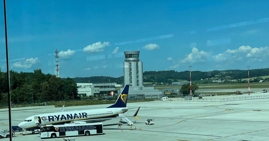 Kraków Airport. Drugie co do wielkości pod względem przepływu pasażerów lotnisko w Polsce /Estera Oramus /INTERIA