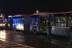 Kraków: Autobus zderzył się z tramwajem. 7 poszkodowanych w szpitalu