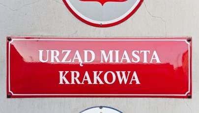 Kraków daje podwyżki urzędnikom. Rzeczniczka potwierdza kwotę