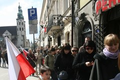Kraków: Gigantyczna kolejka po wejściówki na uroczystości pogrzebowe
