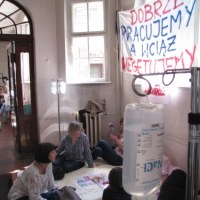 Ośmiu pracowników szpitala psychiatrycznego w Krakowie prowadzi protest głodowy