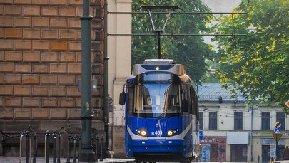 Kraków: Maczetami zaatakowali pasażera tramwaju. Na pomoc ruszyli pracownicy MPK