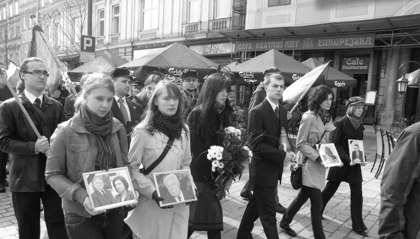 Kraków: Marsz pamięci ofiar katastrofy