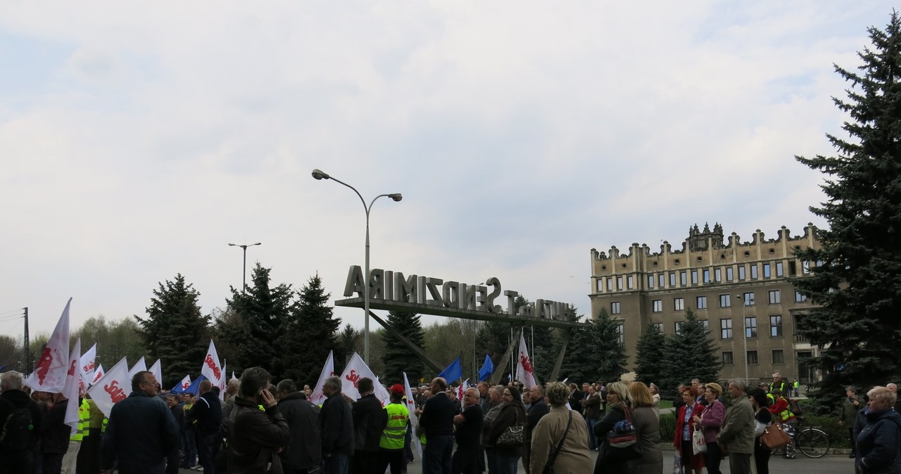 Kraków: Protest hutników obronie miejsc pracy 