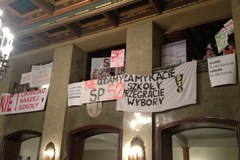 Kraków: Rodzice i nauczyciele bronią szkół wytypowanych do likwidacji