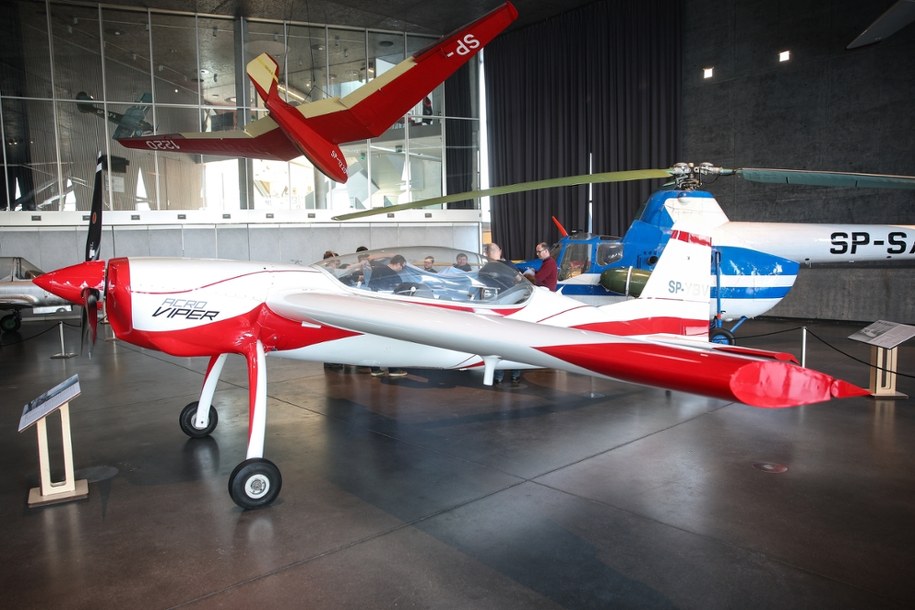 Kraków. Samolot Acro Viper stanął w gmachu głównym Muzeum Lotnictwa Polskiego /	Łukasz Gągulski