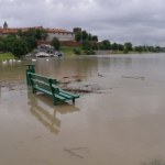 ​Kraków szykuje się na wielką wodę. Jest lista punktów z workami z piaskiem