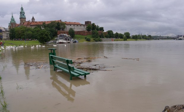 ​Kraków szykuje się na wielką wodę. Jest lista punktów z workami z piaskiem
