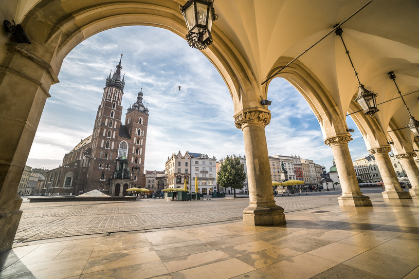 Kraków to magiczne miasto, w którym dzieje się mnóstwo ciekawych rzeczy. /123RF/PICSEL