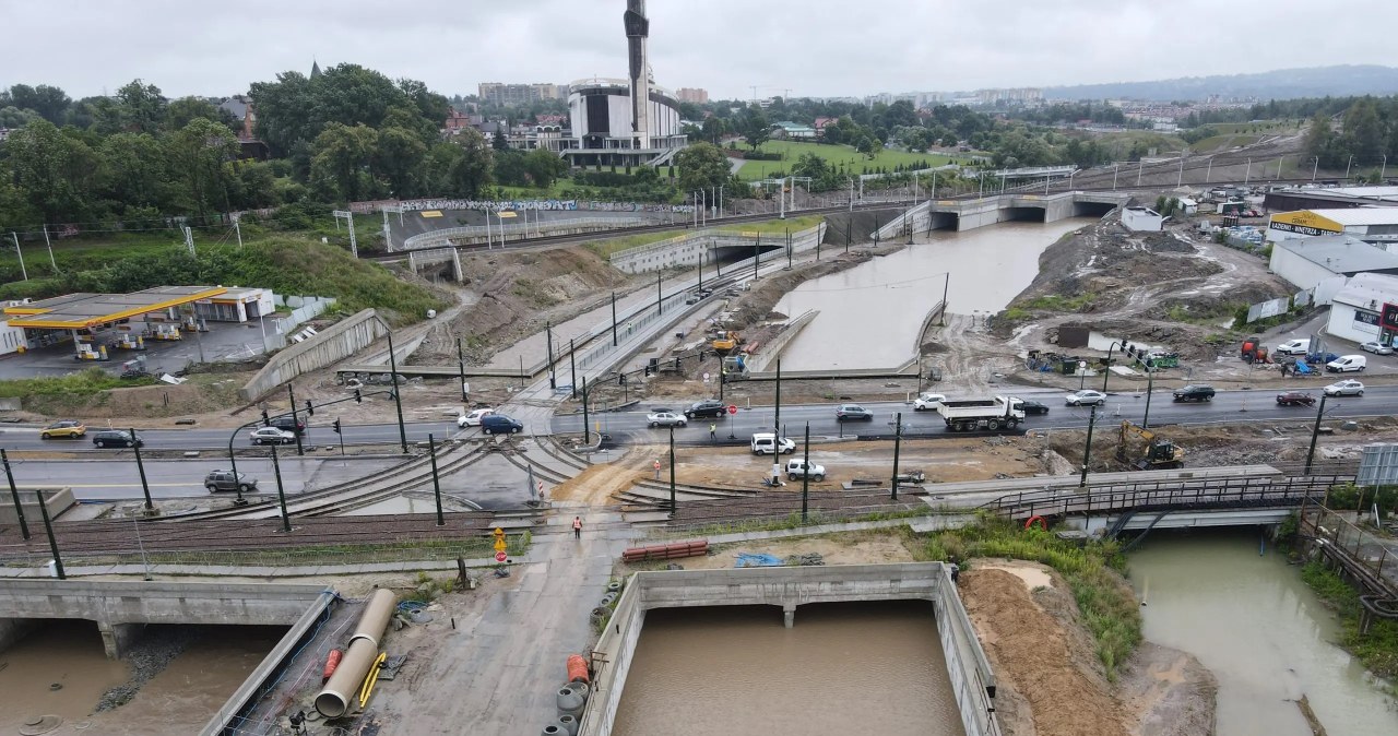 Kraków: Trasa Łagiewnicka totalnie zalana [ZDJĘCIA]