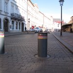 Kraków: Ulica zamknięta po atakach 11 września 2001