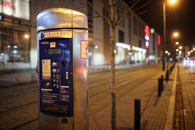 Kraków: Wprowadzenie wyższych stawek za parkowanie w strefie przesunięte na sierpień 2024 roku /	Łukasz Gągulski /PAP