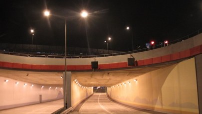 Kraków: Z prawie rocznym opóźnieniem gotowe Rondo Ofiar Katynia