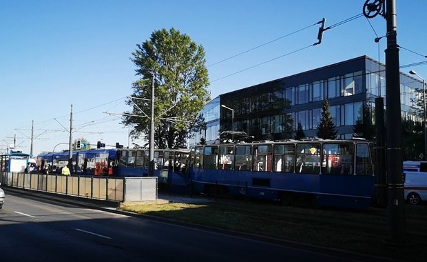 Kraków: Zderzenie dwóch tramwajów. Kilkanaście osób rannych