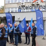 Kraków: Związkowcy z huty rozpoczęli akcję protestacyjną. Piec zostanie wyłączony 25 października?